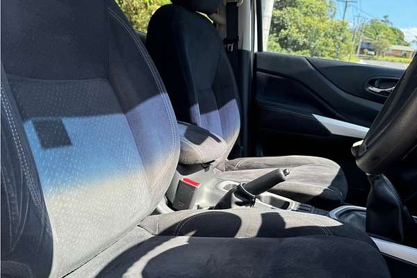 2016 Nissan Navara RX D23 Series 2 4X4