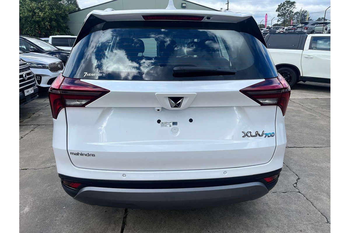 2025 Mahindra XUV700 AX7L