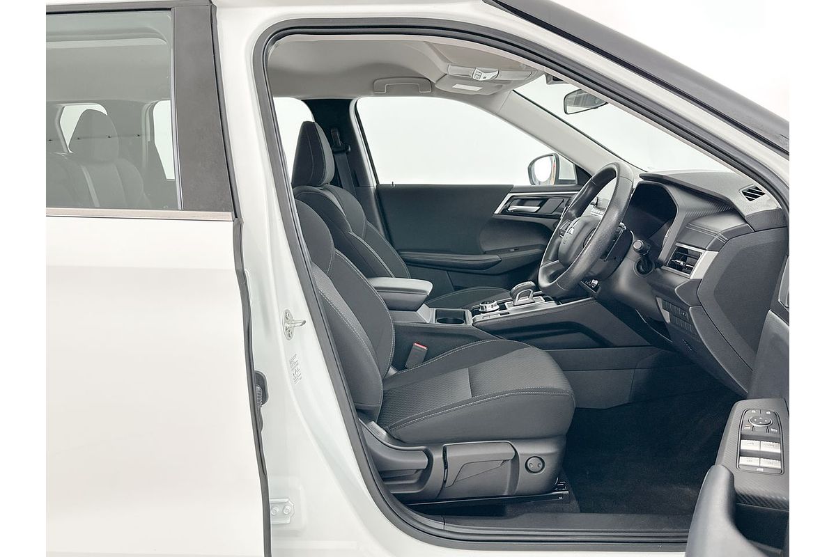 2024 Mitsubishi Outlander ES ZM