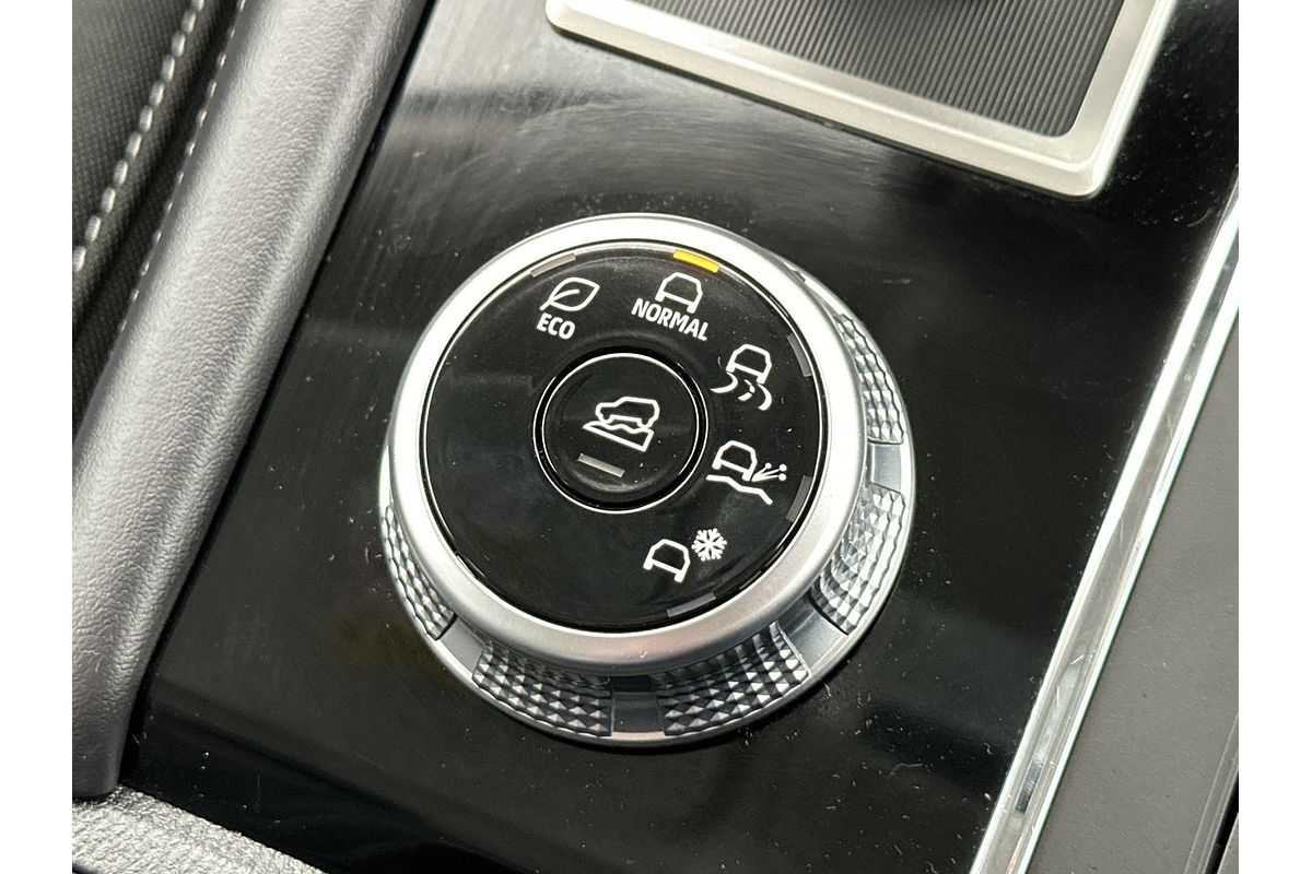 2024 Mitsubishi Outlander ES ZM