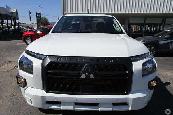 2023 Mitsubishi Triton GLX MR 4X4