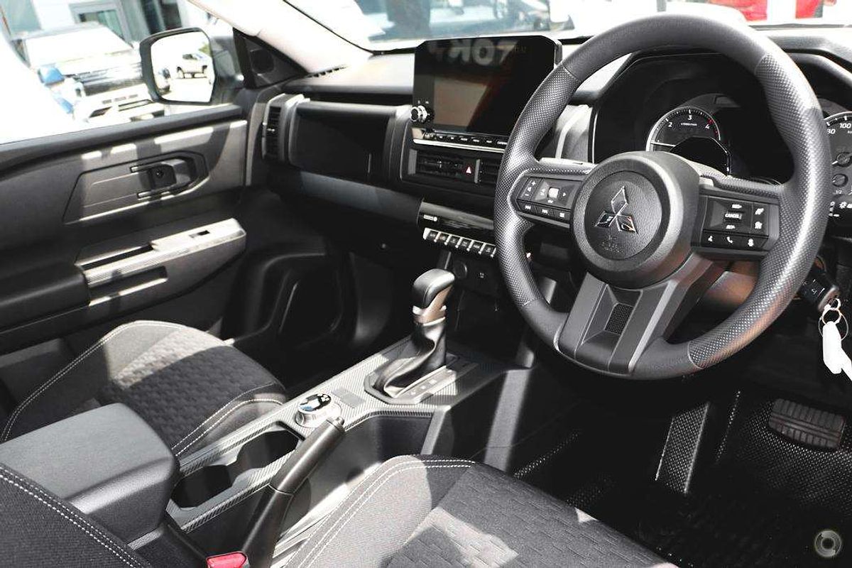 2024 Mitsubishi Triton GLX+ MV 4X4