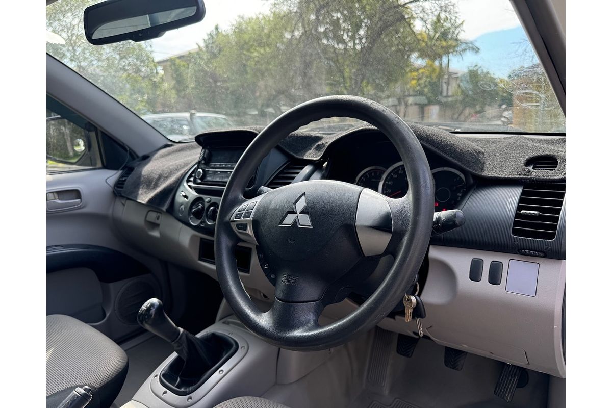2014 Mitsubishi Triton GL MN Rear Wheel Drive