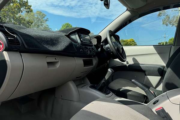 2014 Mitsubishi Triton GL MN Rear Wheel Drive