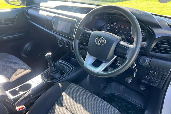 2017 Toyota Hilux Workmate GUN122R Rear Wheel Drive