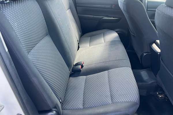 2017 Toyota Hilux Workmate GUN122R Rear Wheel Drive