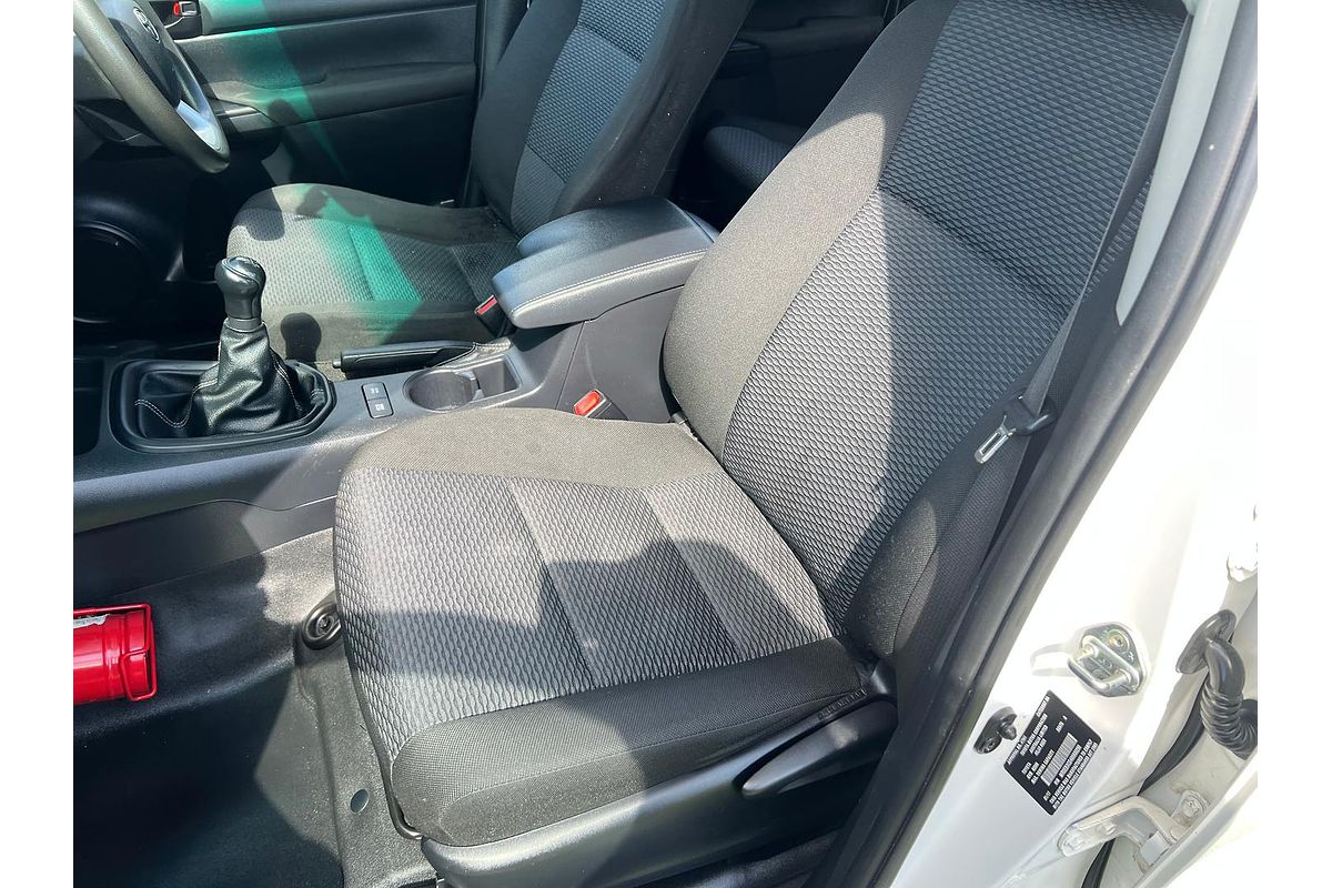 2017 Toyota Hilux Workmate GUN122R Rear Wheel Drive
