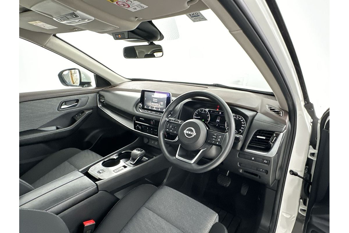 2024 Nissan X-TRAIL ST T33