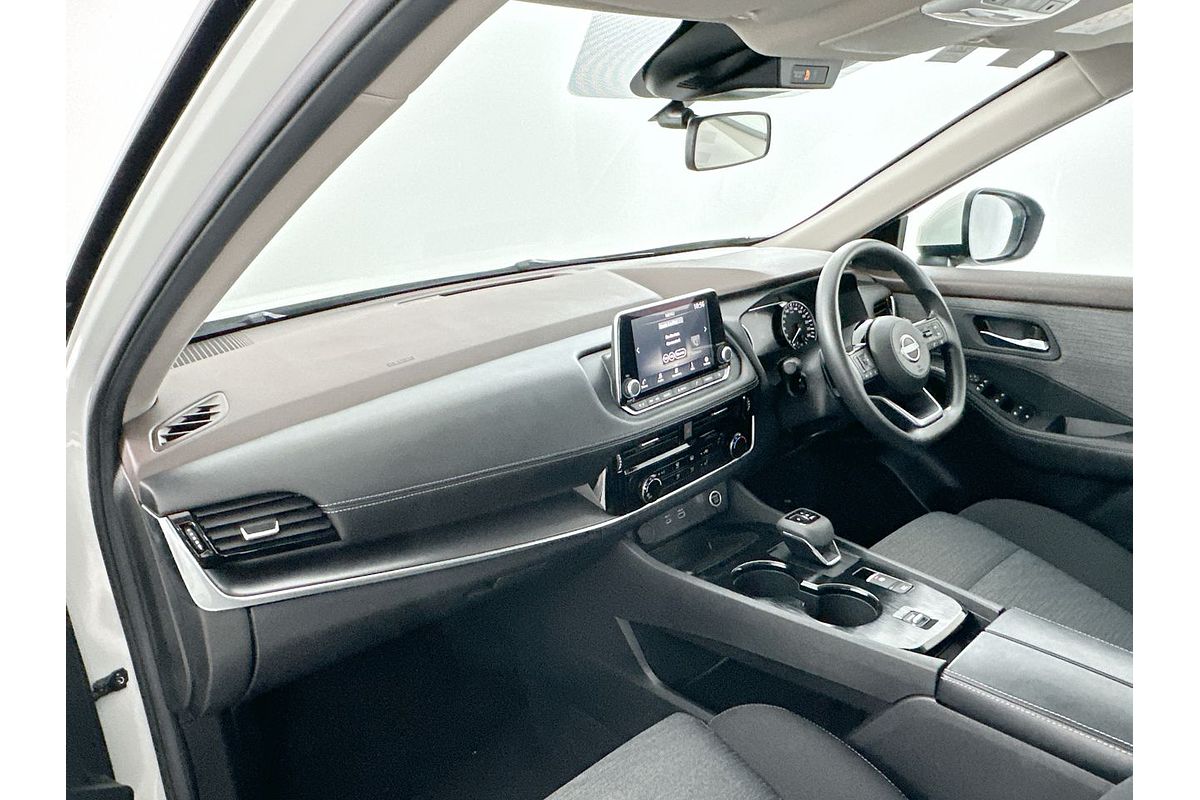 2024 Nissan X-TRAIL ST T33
