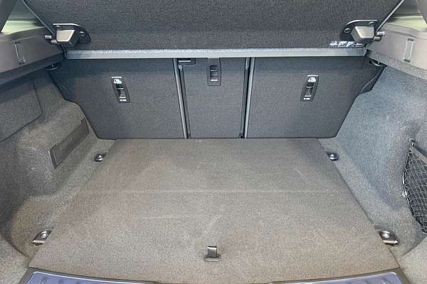 2025 Land Rover Range Rover Evoque P250 Dynamic SE L551
