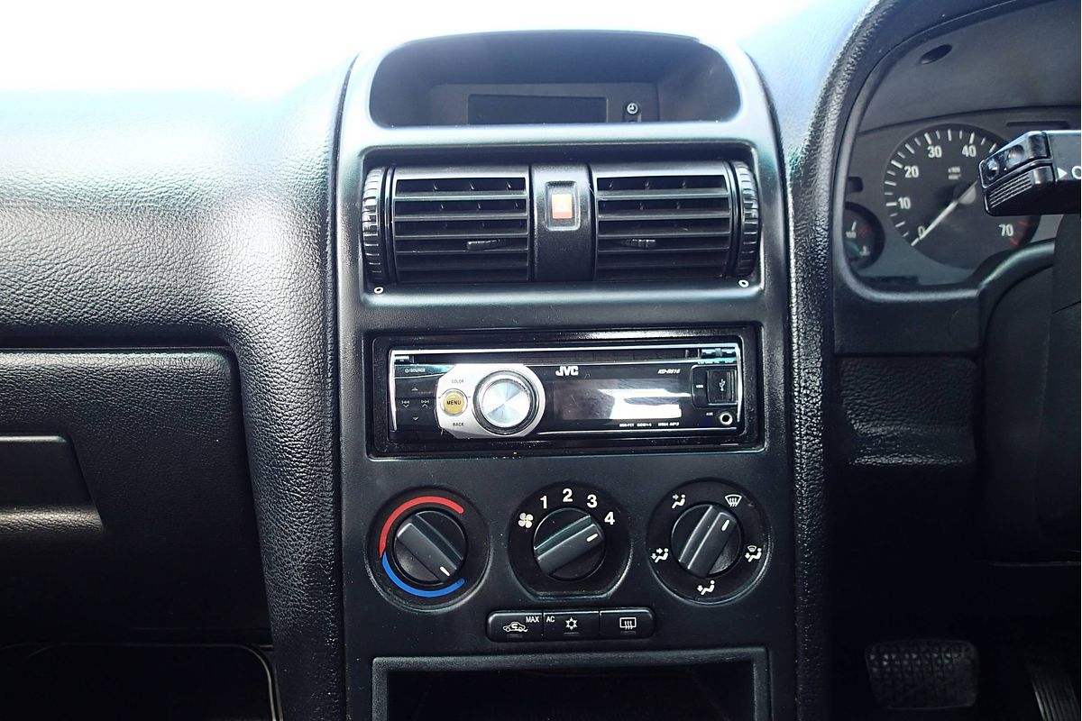 2005 Holden Astra Classic Equipe TS