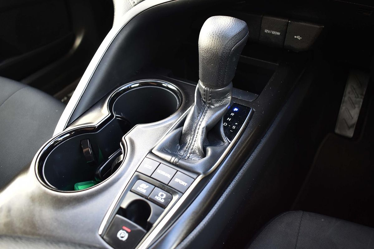 2023 Toyota Camry Ascent AXVH70R