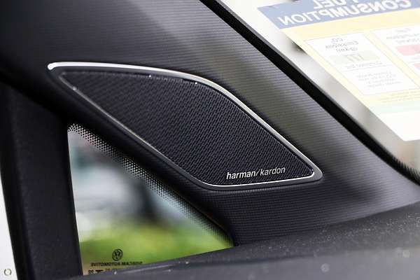 2024 Volkswagen Golf R 8