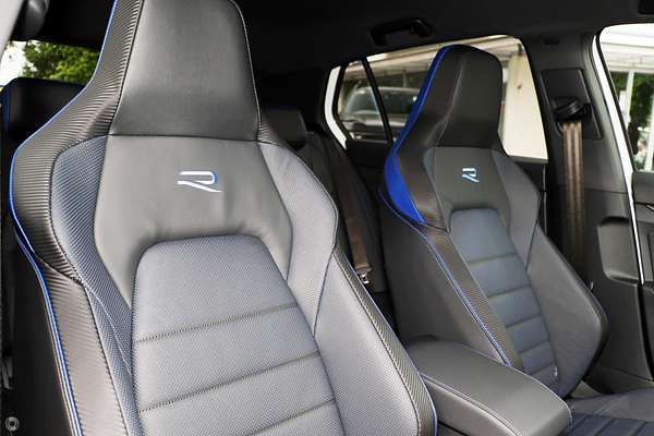2024 Volkswagen Golf R 8