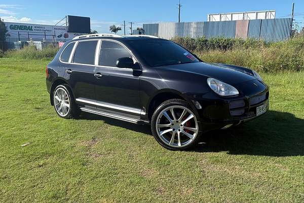 2004 Porsche Cayenne S