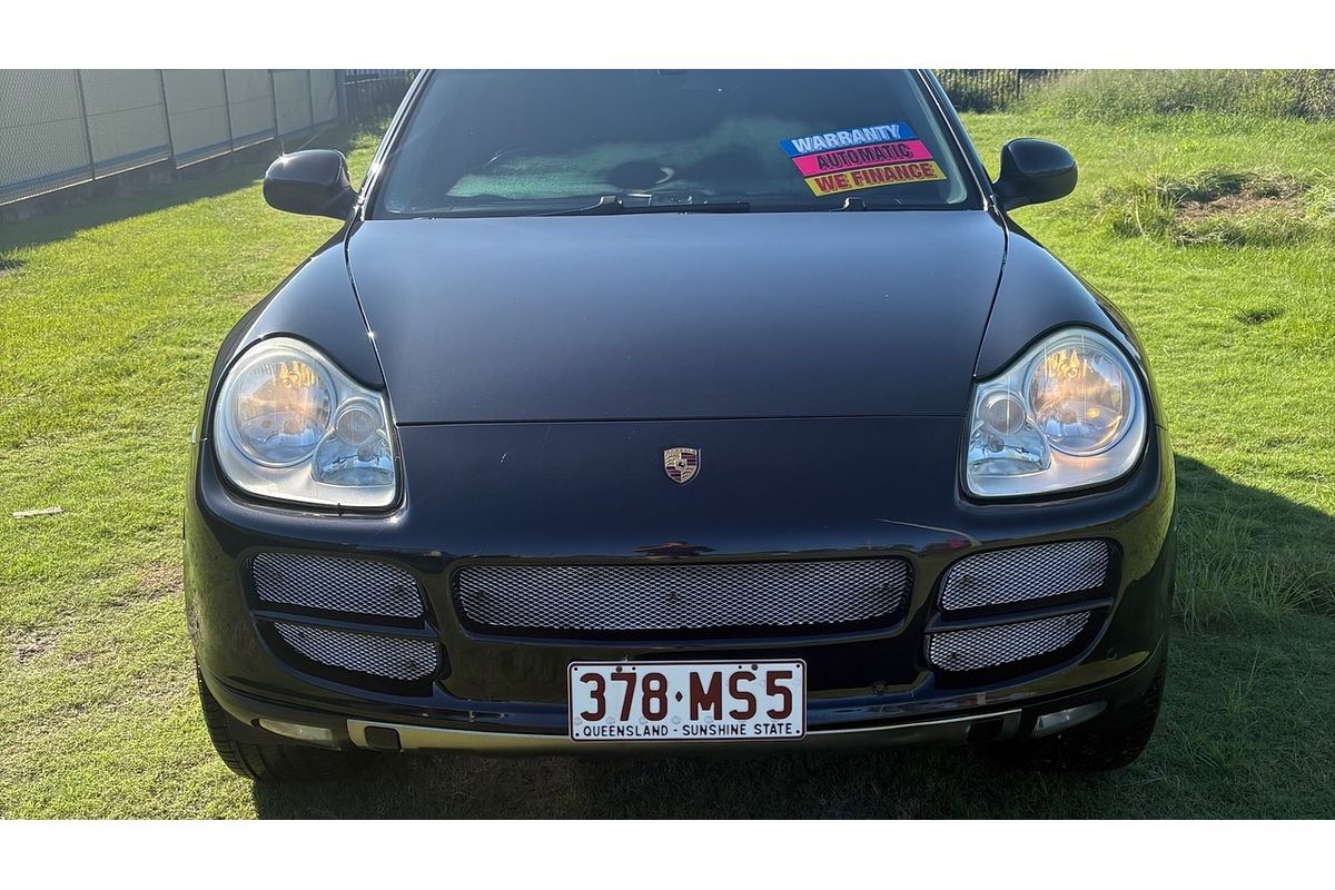 2004 Porsche Cayenne S