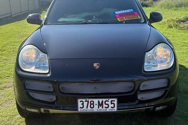 2004 Porsche Cayenne S