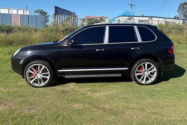 2004 Porsche Cayenne S