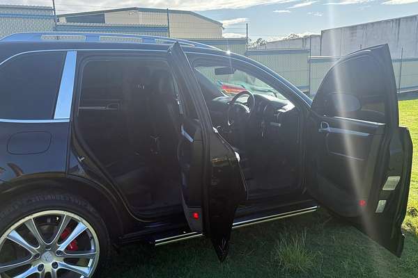 2004 Porsche Cayenne S