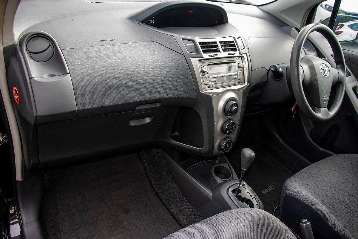 2011 Toyota Yaris YR NCP90R
