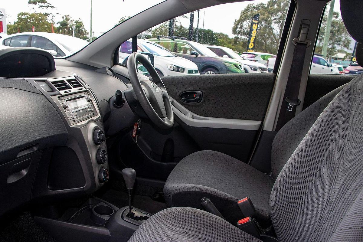 2011 Toyota Yaris YR NCP90R