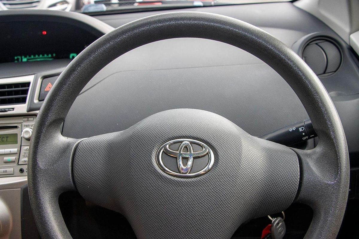 2011 Toyota Yaris YR NCP90R