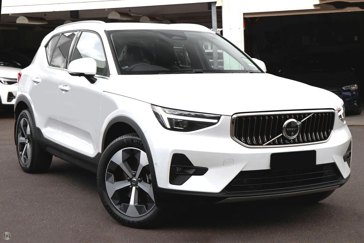 2024 Volvo XC40 Ultra B4 Bright