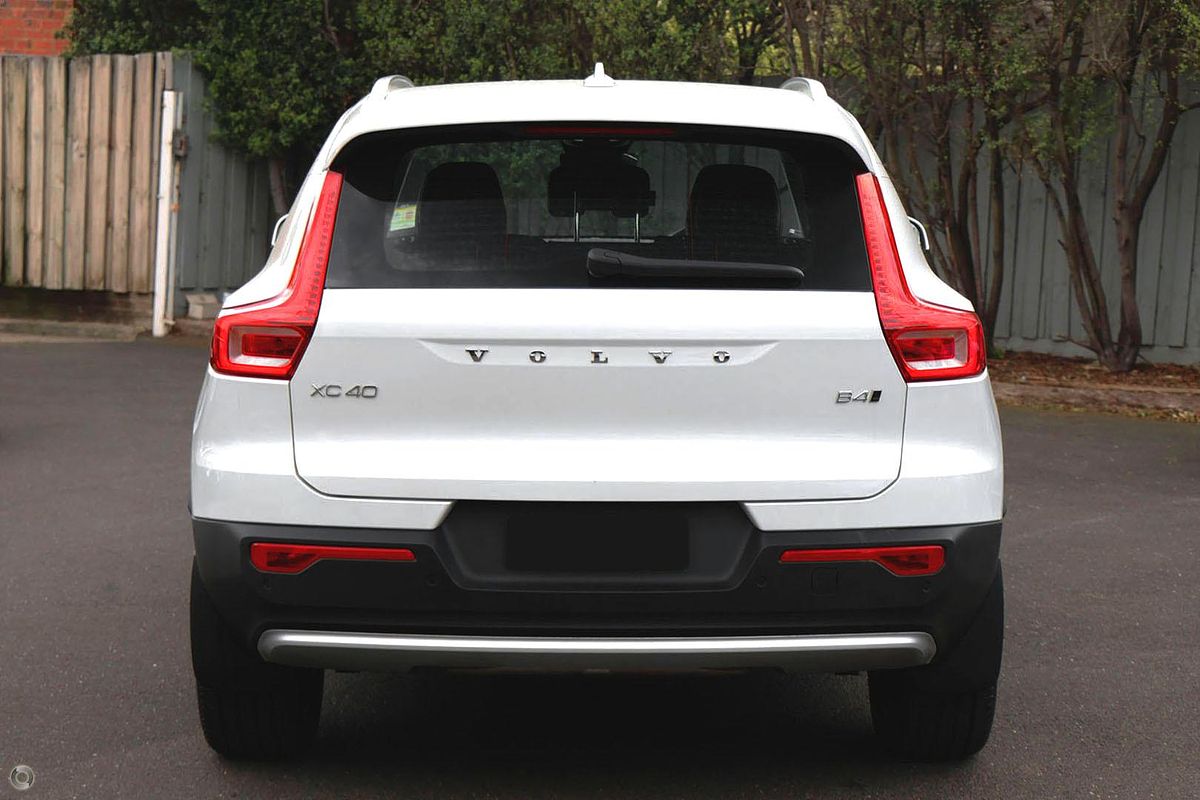 2024 Volvo XC40 Ultra B4 Bright