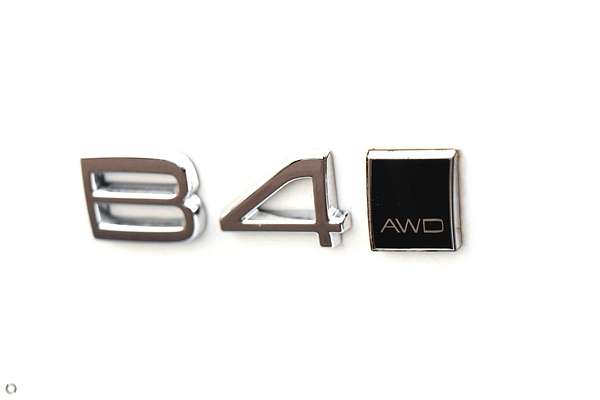 2024 Volvo XC40 Ultra B4 Bright
