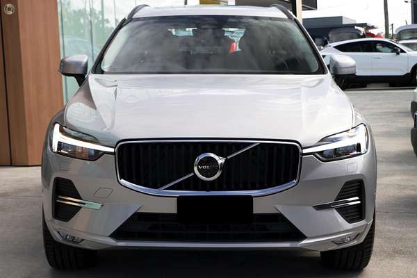 2024 Volvo XC60 Plus B5