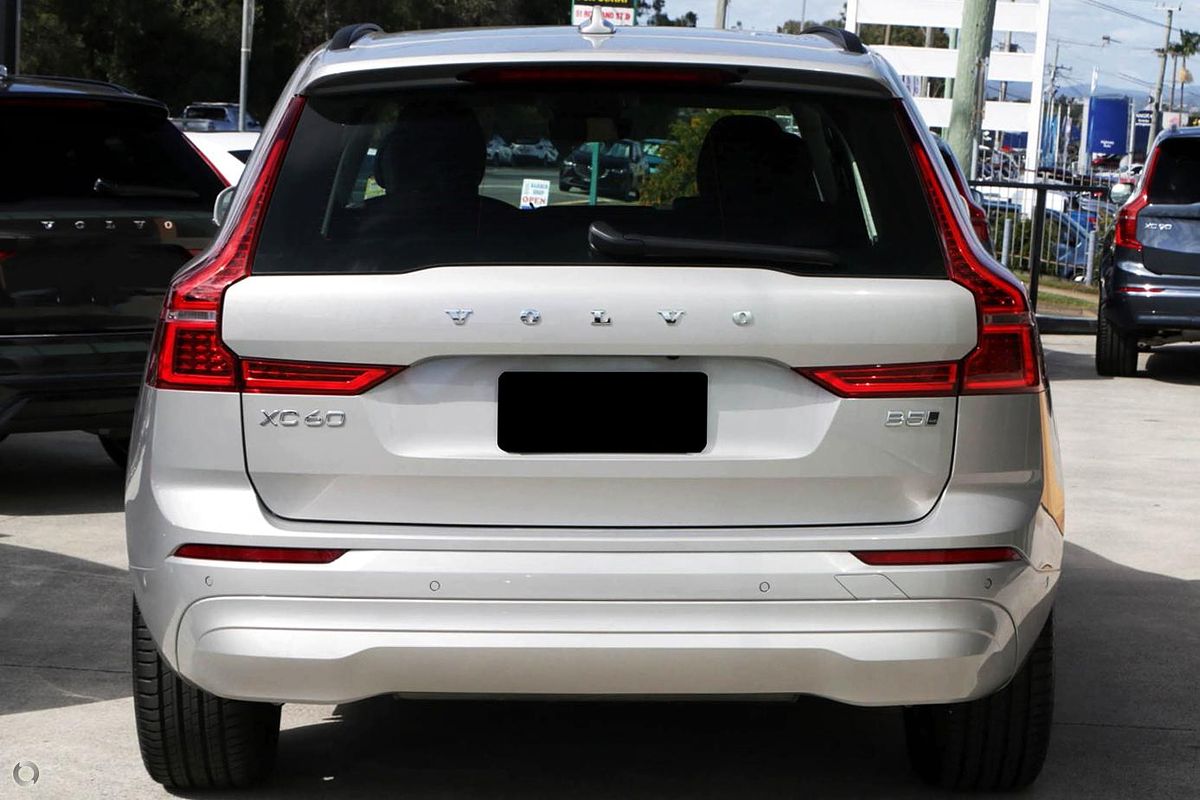 2024 Volvo XC60 Plus B5