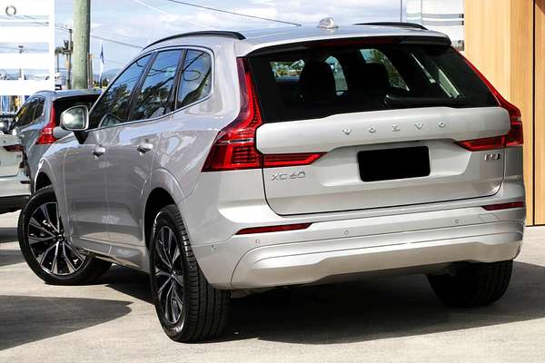 2024 Volvo XC60 Plus B5