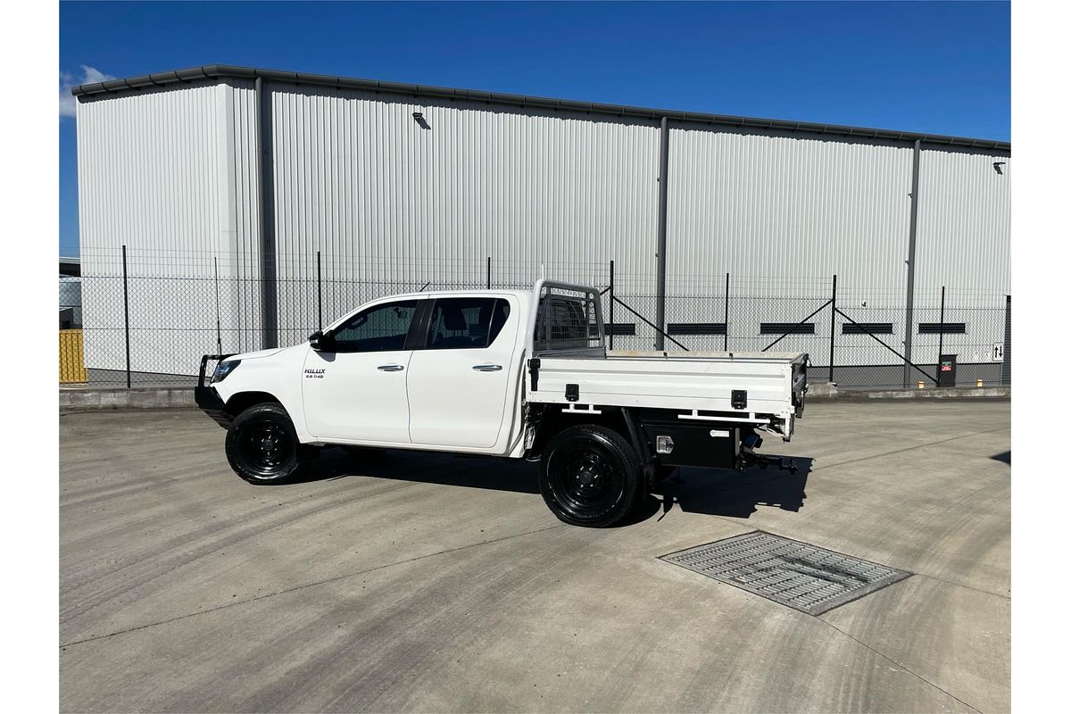 2017 Toyota HILUX SR (4x4) GUN126R