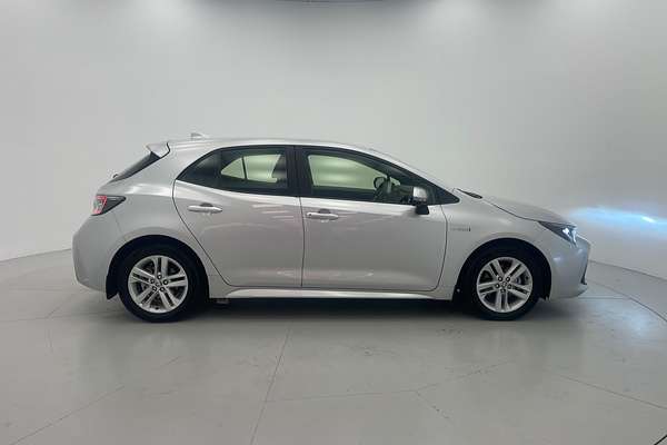 2022 Toyota Corolla Ascent Sport Hybrid ZWE211R