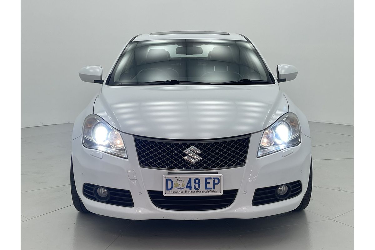 2011 SUZUKI KIZASHI PRESTIGE CONTINUOUS VARIABLE 4D SEDAN 4CYL 
