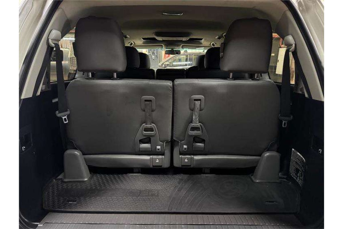 2010 Toyota Landcruiser Sahara VDJ200R