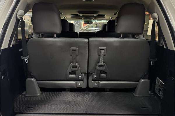 2010 Toyota Landcruiser Sahara VDJ200R
