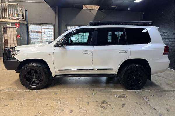 2010 Toyota Landcruiser Sahara VDJ200R