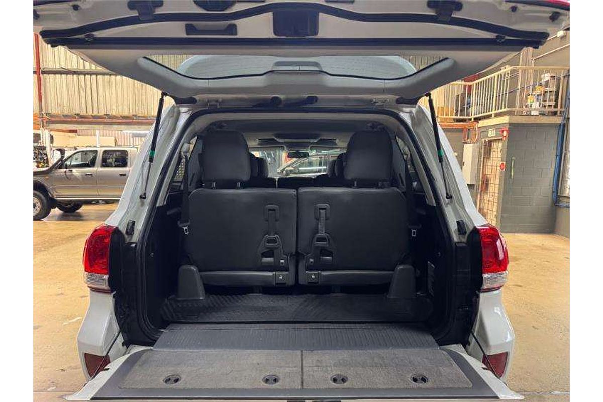 2010 Toyota Landcruiser Sahara VDJ200R