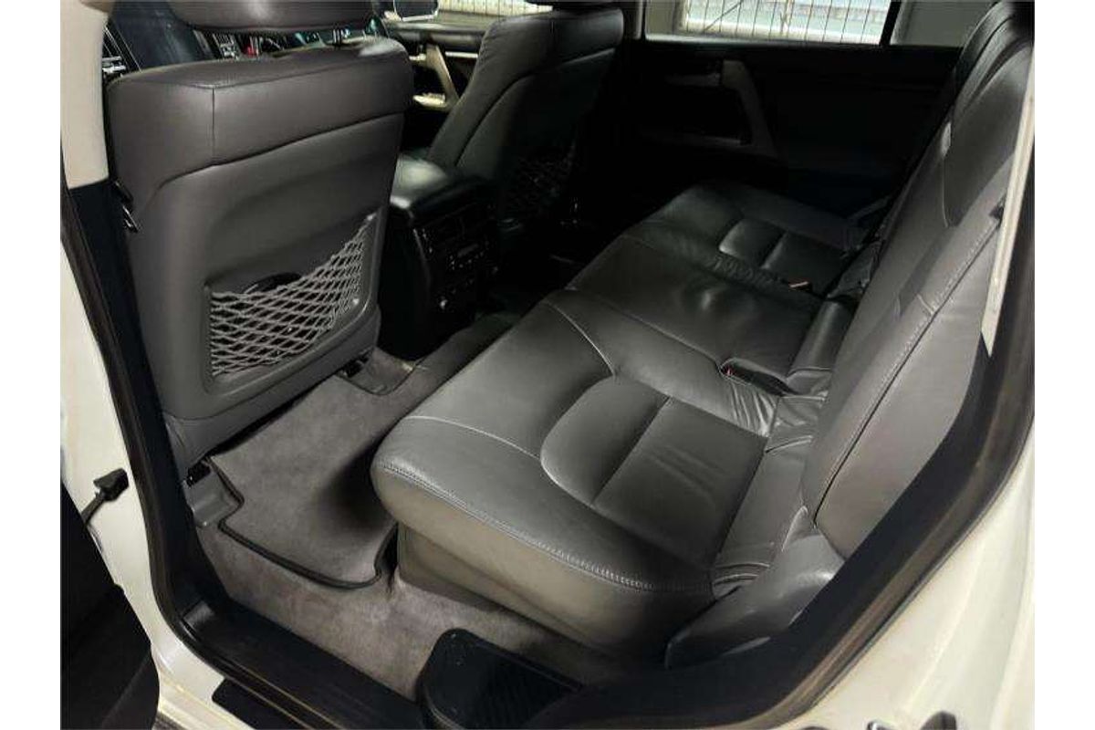 2010 Toyota Landcruiser Sahara VDJ200R