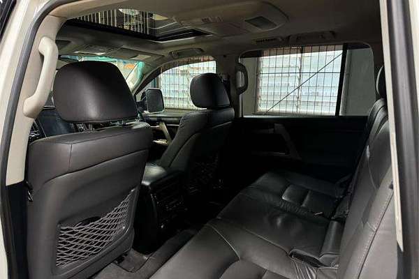 2010 Toyota Landcruiser Sahara VDJ200R