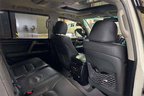 2010 Toyota Landcruiser Sahara VDJ200R