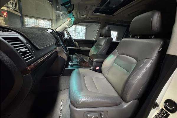 2010 Toyota Landcruiser Sahara VDJ200R