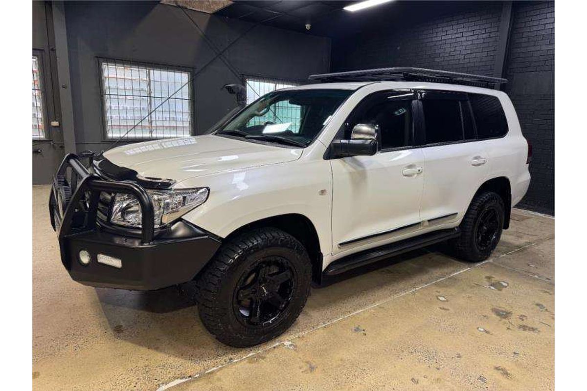 2010 Toyota Landcruiser Sahara VDJ200R