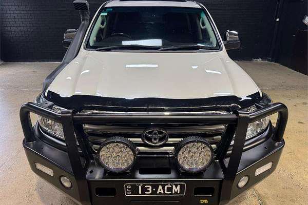 2010 Toyota Landcruiser Sahara VDJ200R