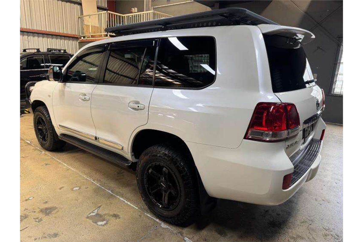 2010 Toyota Landcruiser Sahara VDJ200R