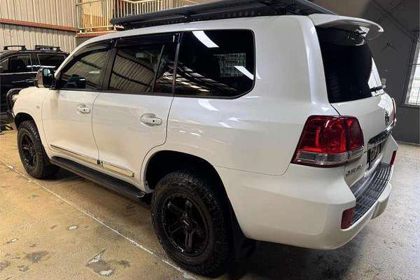 2010 Toyota Landcruiser Sahara VDJ200R