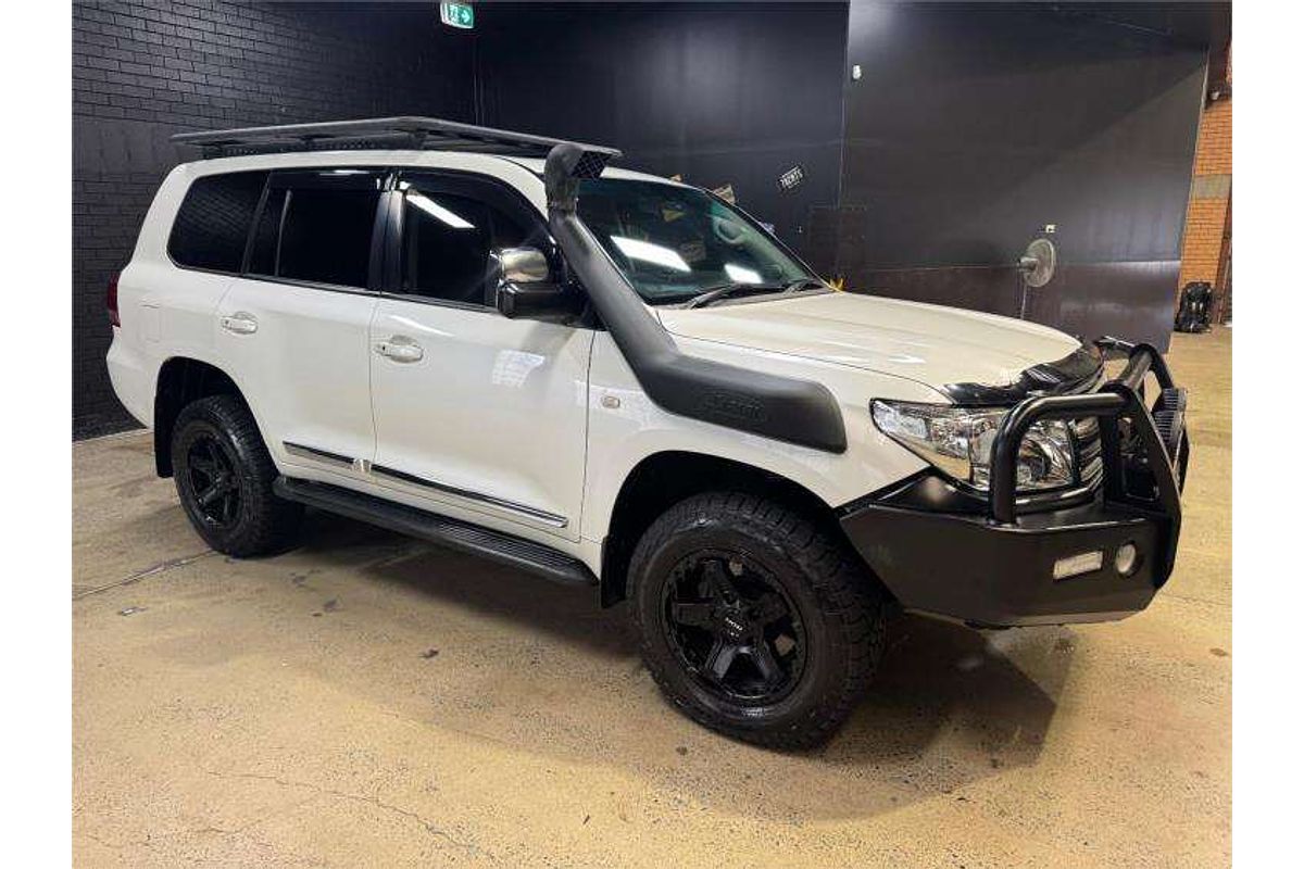 2010 Toyota Landcruiser Sahara VDJ200R