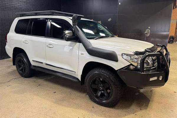 2010 Toyota Landcruiser Sahara VDJ200R