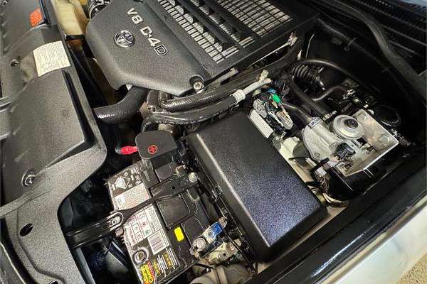 2010 Toyota Landcruiser Sahara VDJ200R